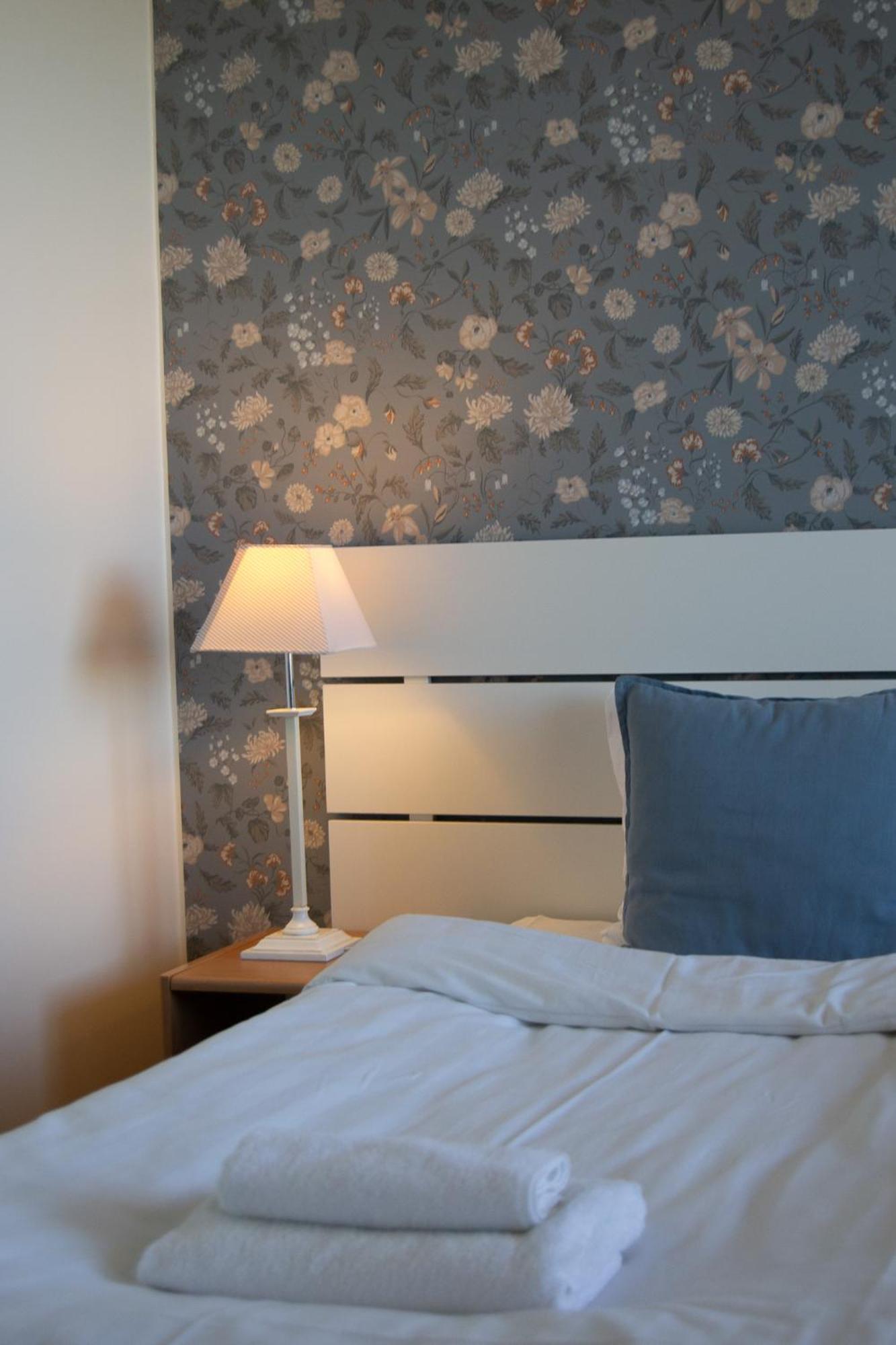 Hotel Sea Front Raseborg Exterior photo