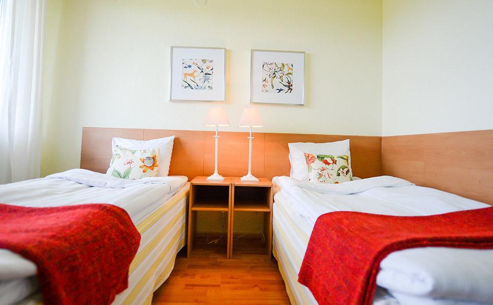 Hotel Sea Front Raseborg Exterior photo