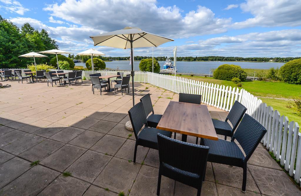Hotel Sea Front Raseborg Exterior photo